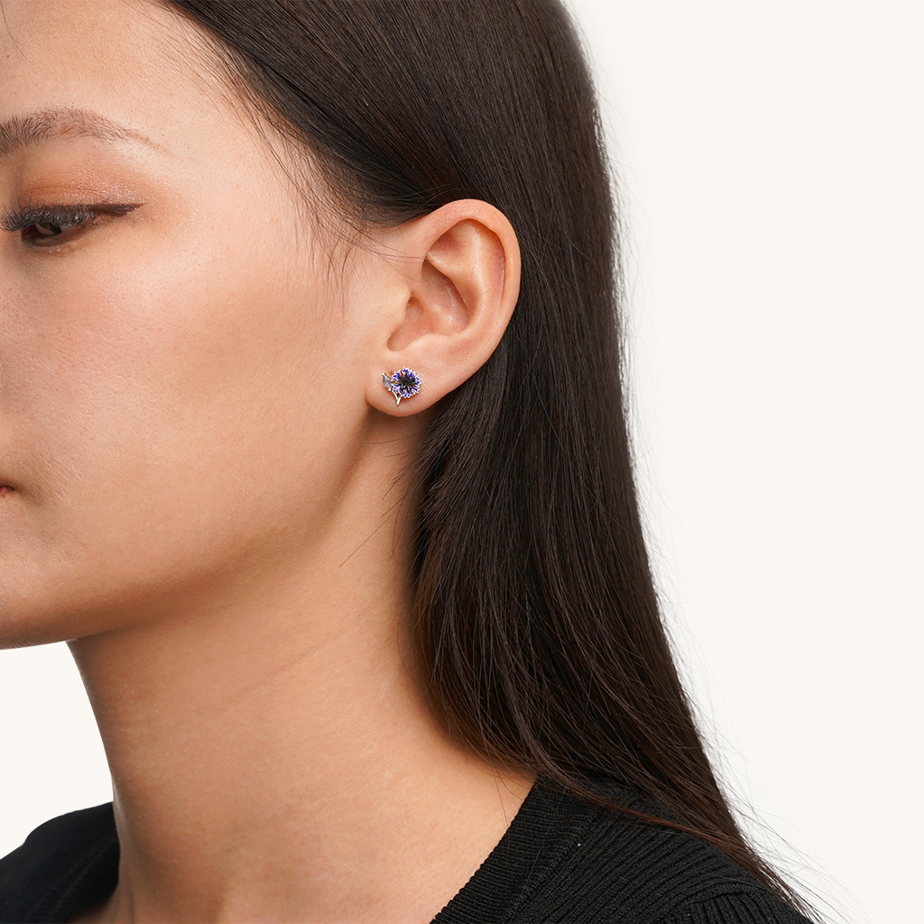 Cornflower Stud Earrings image number 3