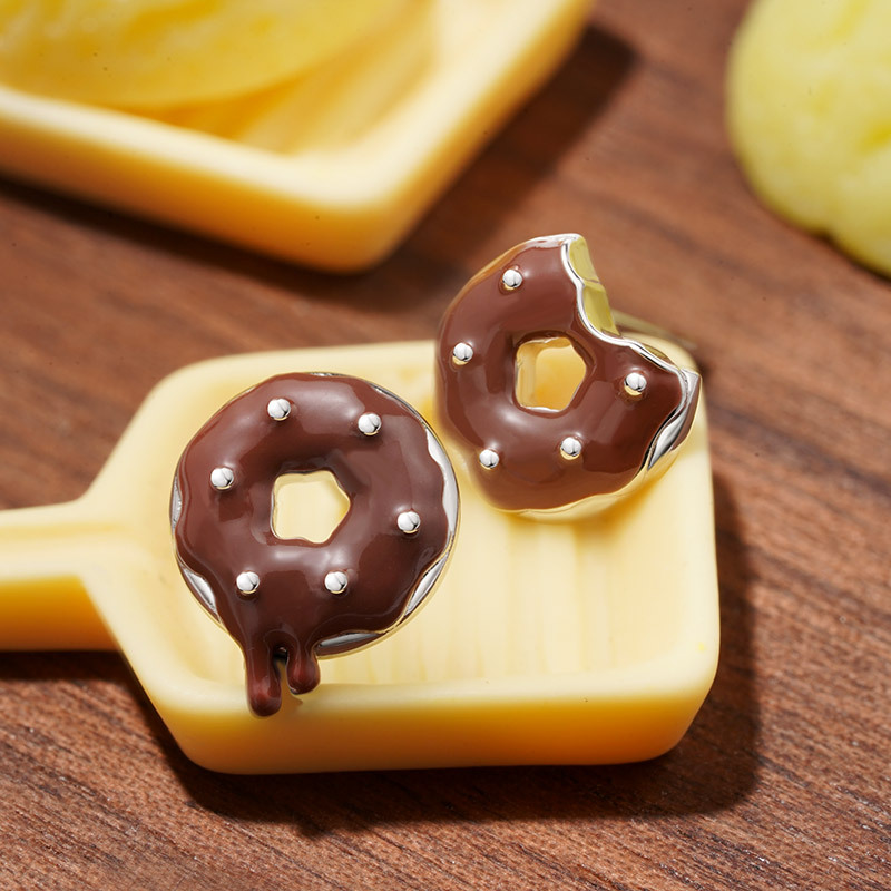 Irregular Donut Stud Earrings image number 2