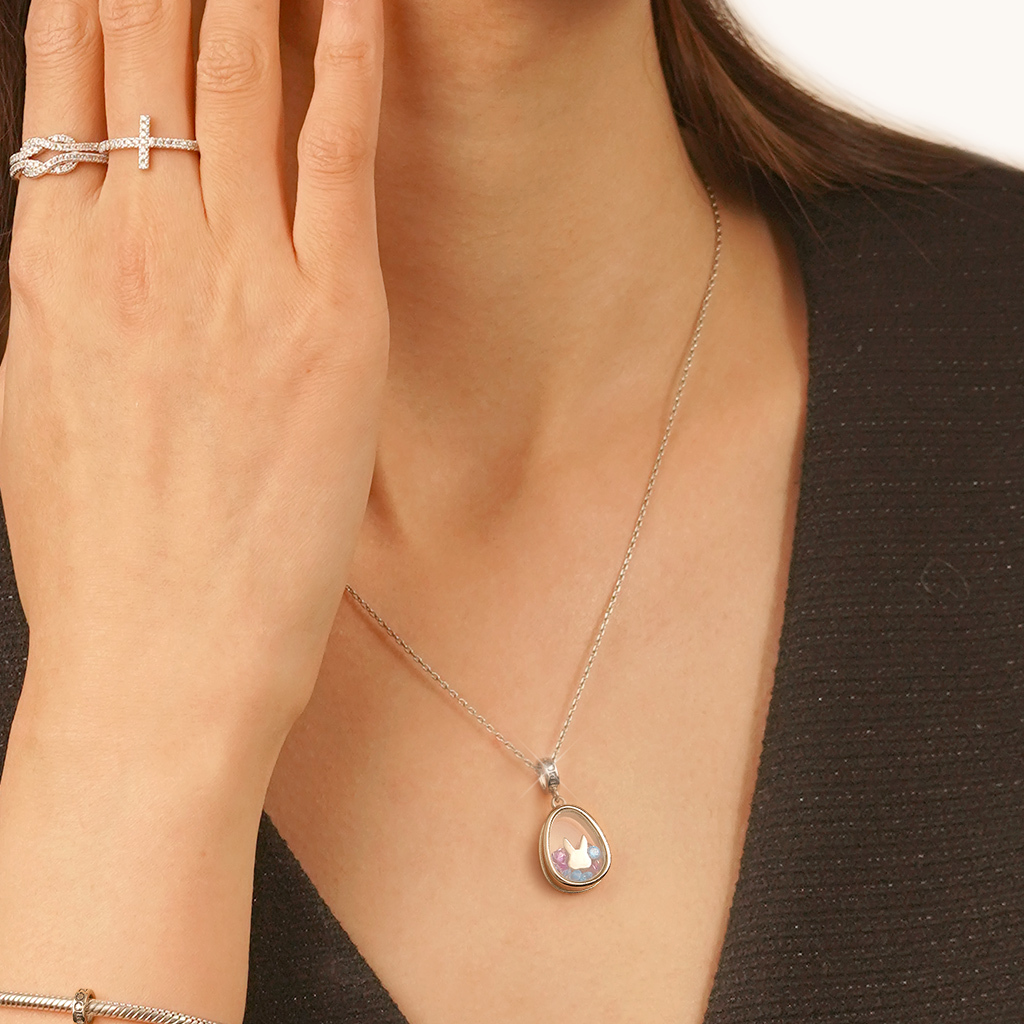 Bunny Egg-shaped Pendant image number 3