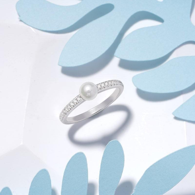 Pearl Solitaire Ring image number 2