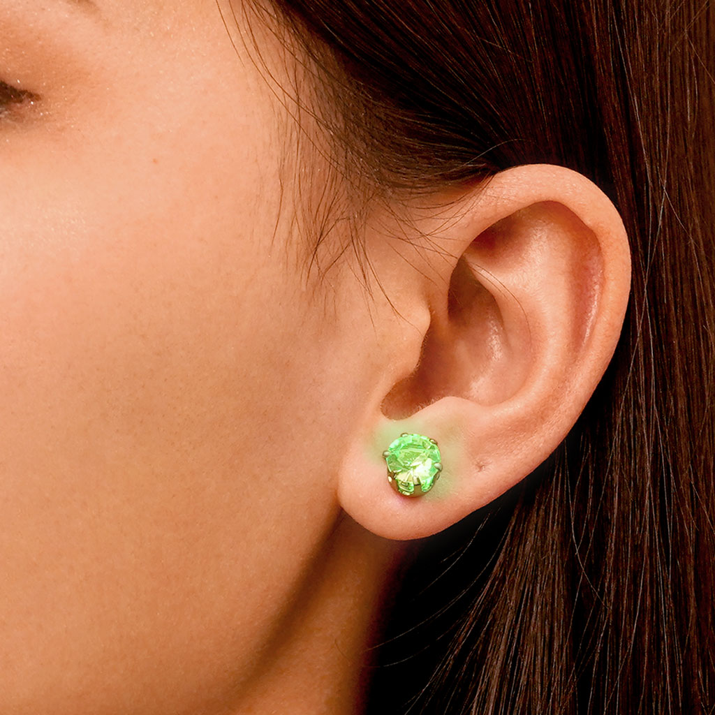 Green Light-up Stud Earring image number 6