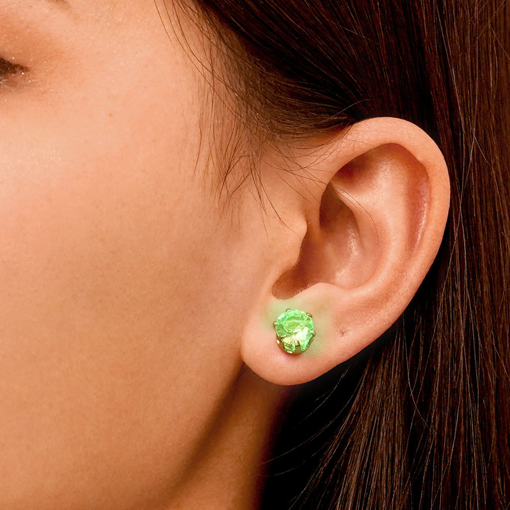 Green Light-up Stud Earring image number 6