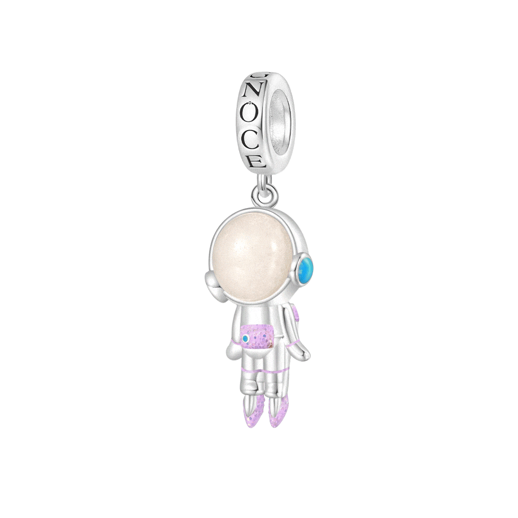 Space Astronaut Pendant image number 0