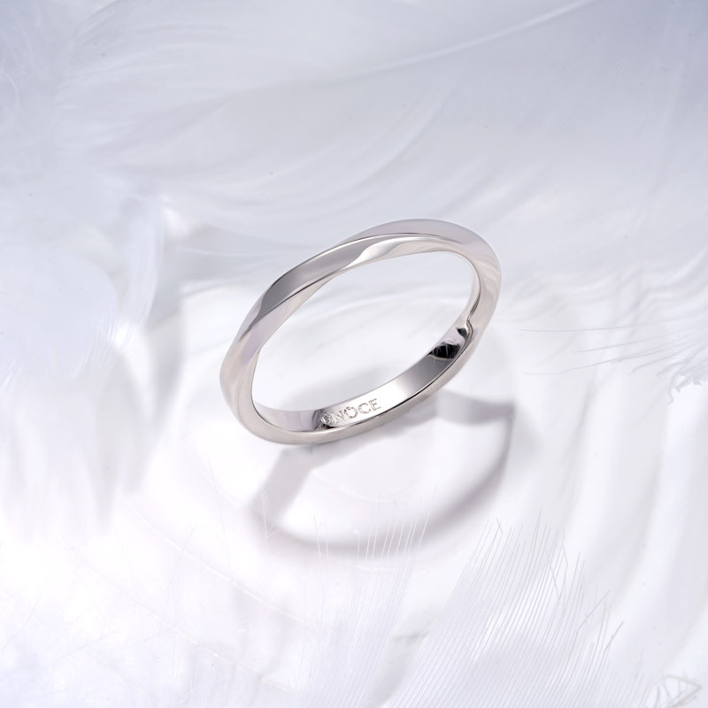 Basic Twist Band Ring image number 2