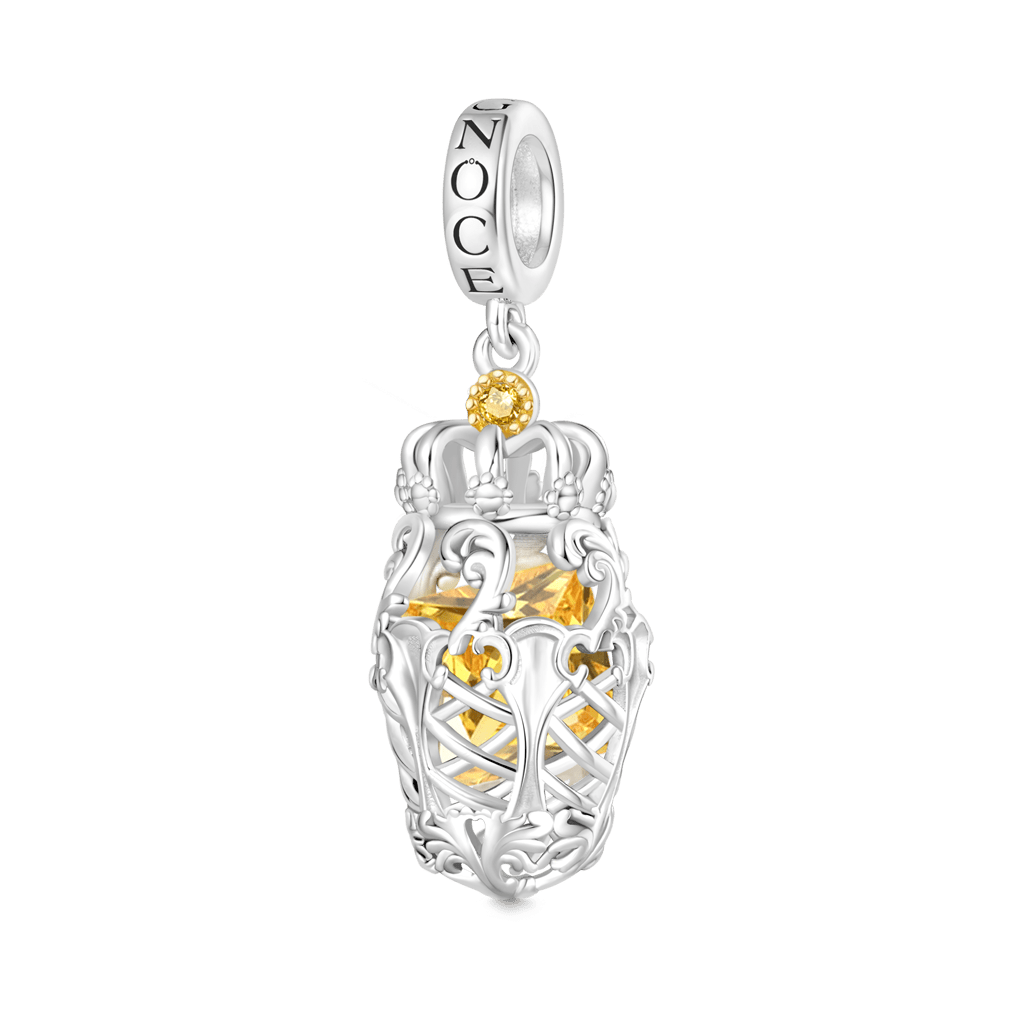 King Pendant image number 0