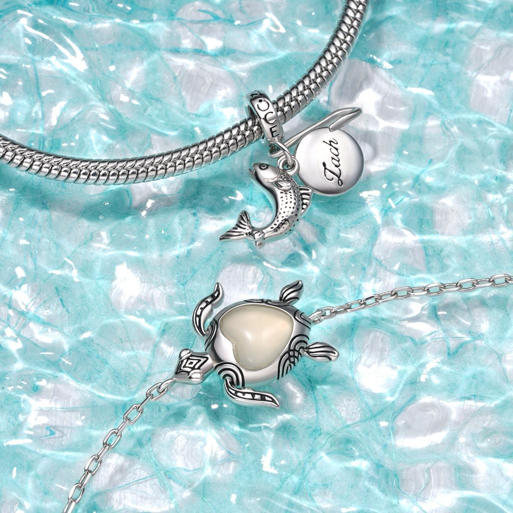 Adjustable Sea Turtle Bracelet image number 2