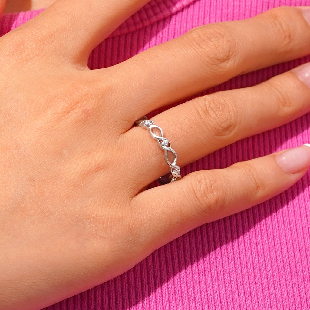 Twist Band Ring image number 4