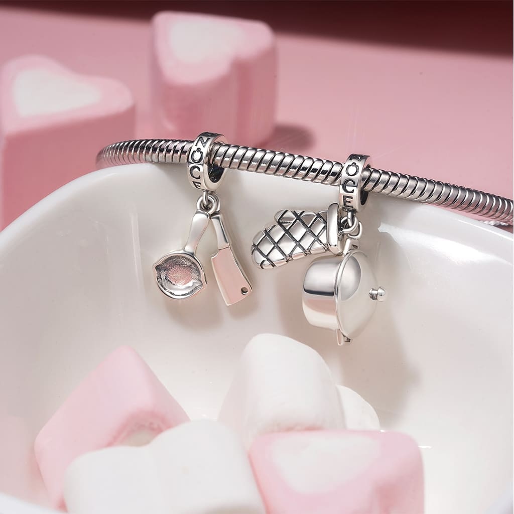 Kitchenware Gloves & Pot Pendant image number 2