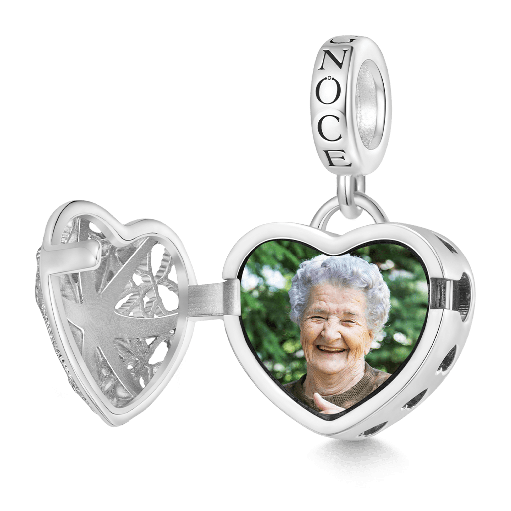 Hollow Heart Starfish Pendant image number 1