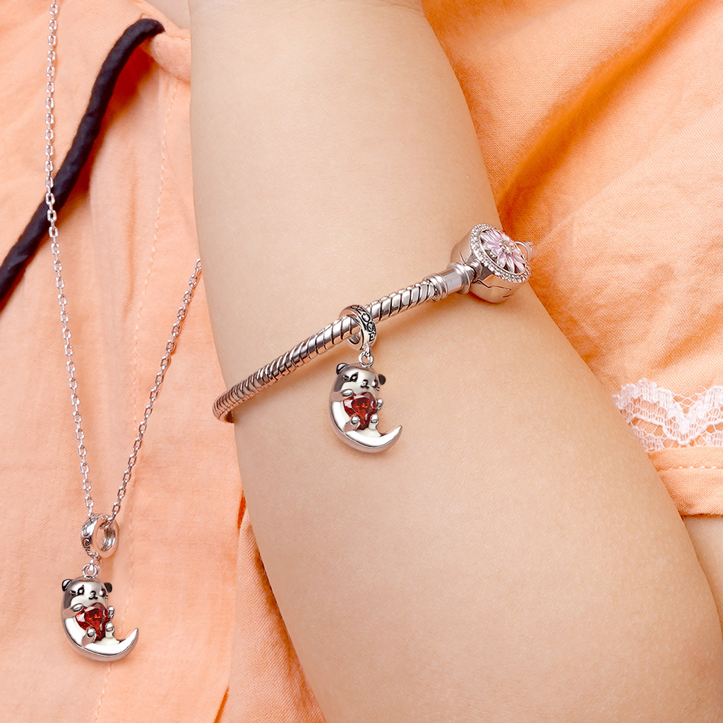 Otter Charm image number 4