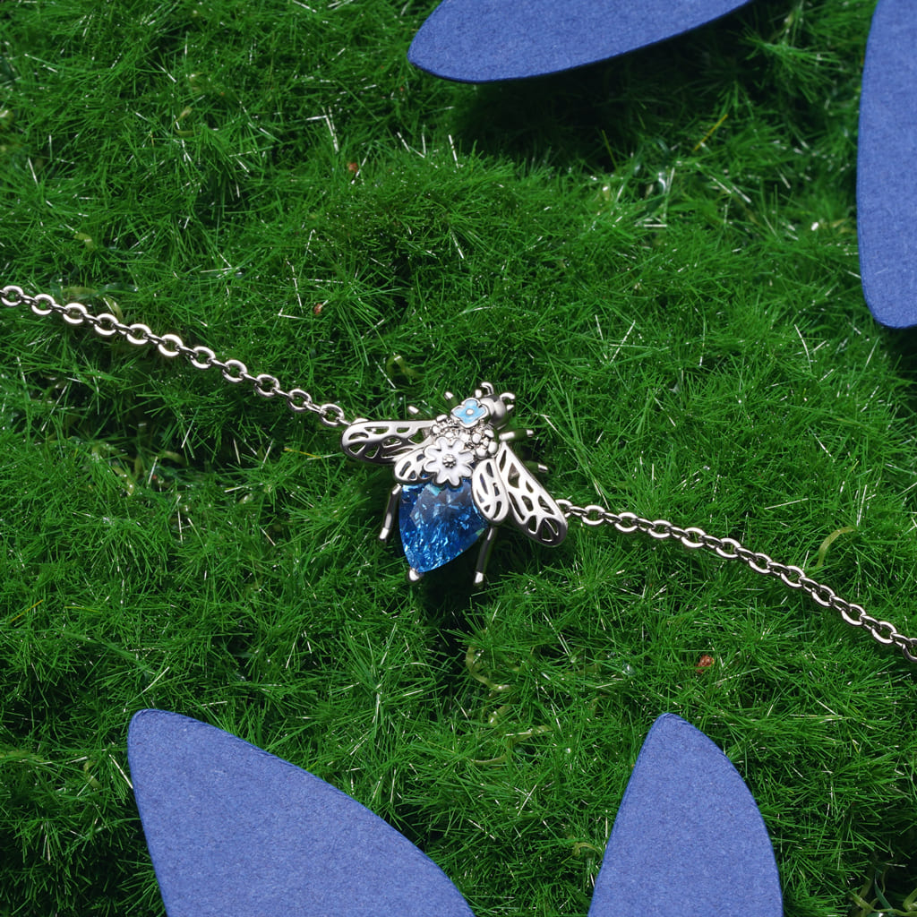 Blue Bee Bracelet image number 1