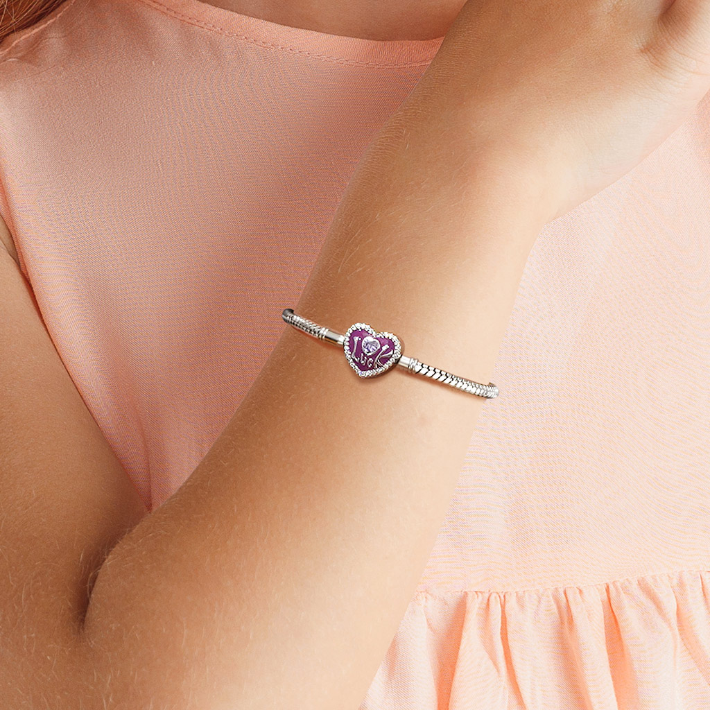 Lucky Engravable Bracelet image number 4