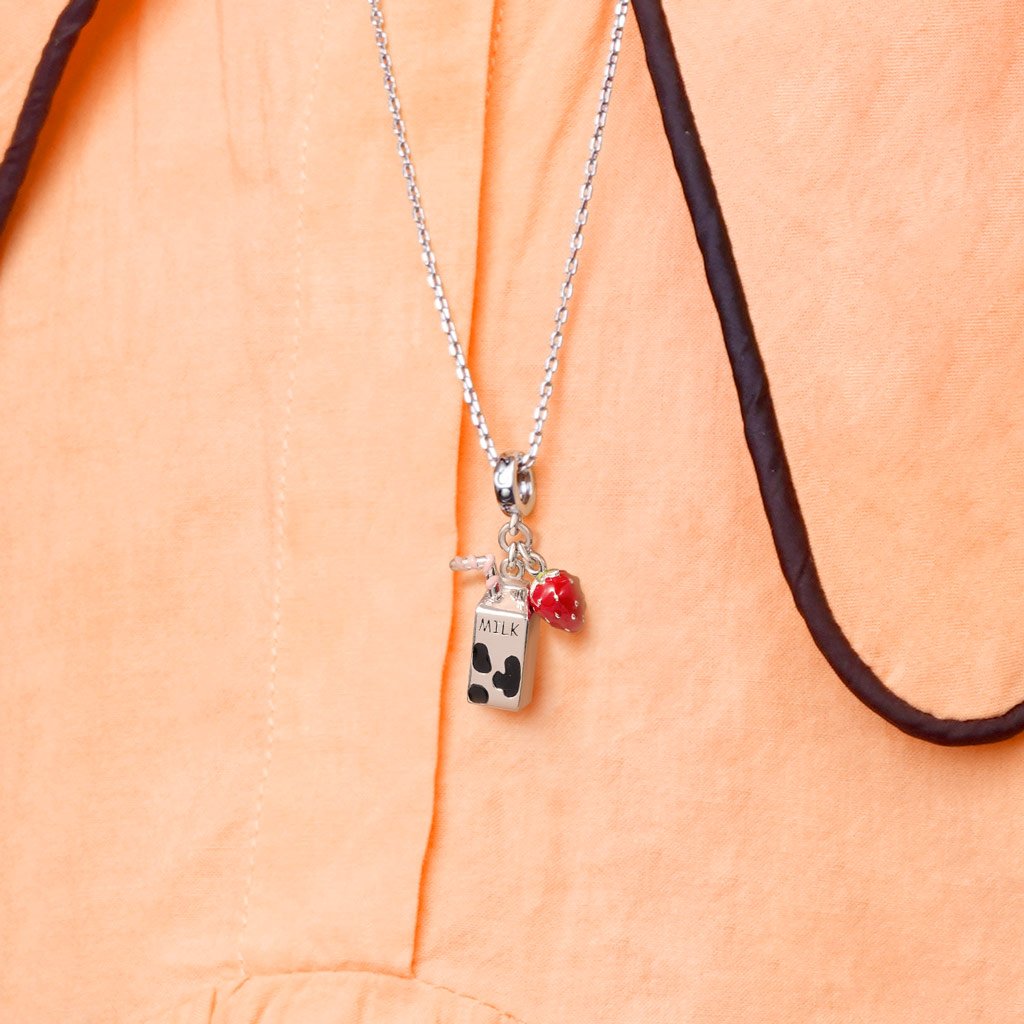 Milk & Strawberry Necklace image number 3