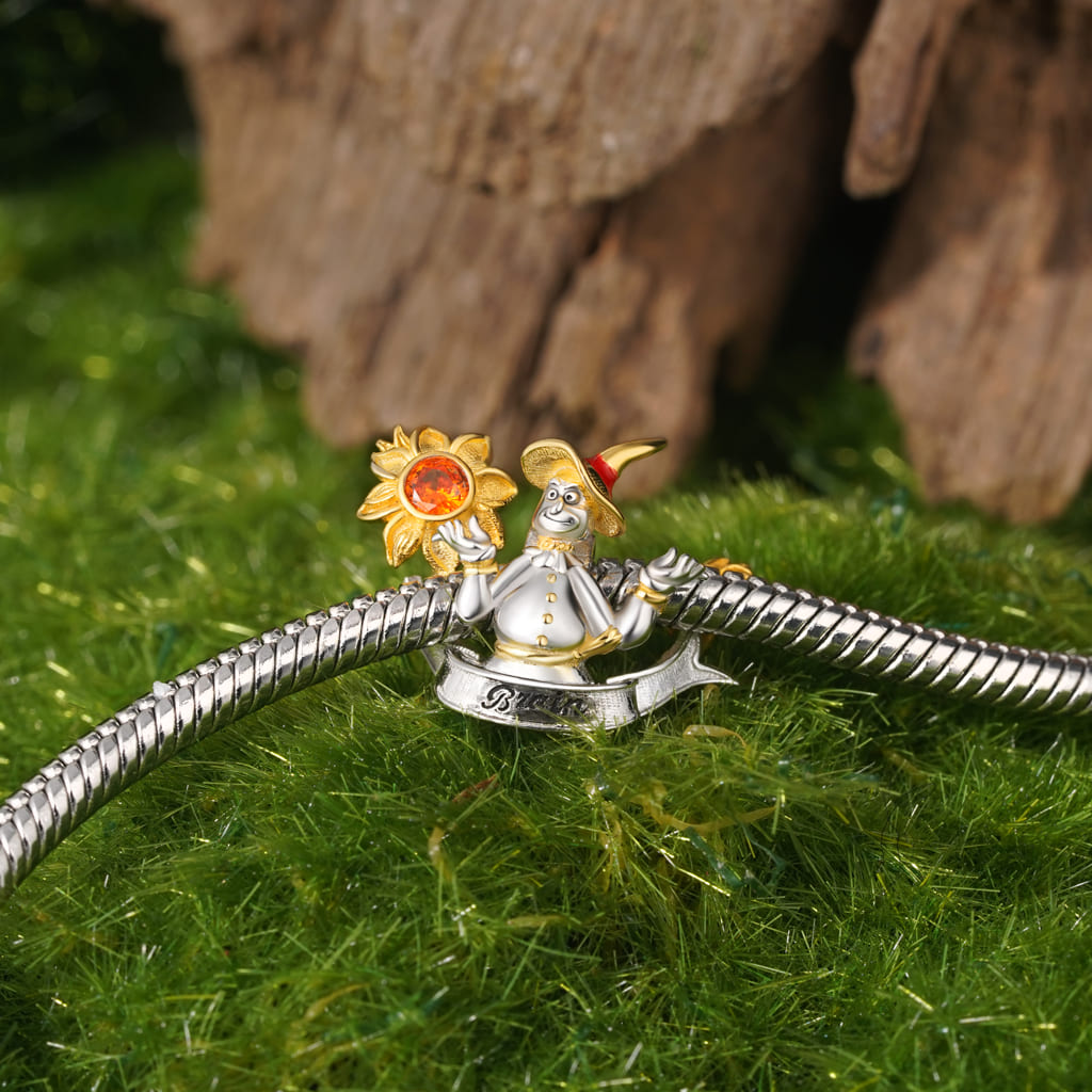 Scarecrow Sunflower Charm image number 2