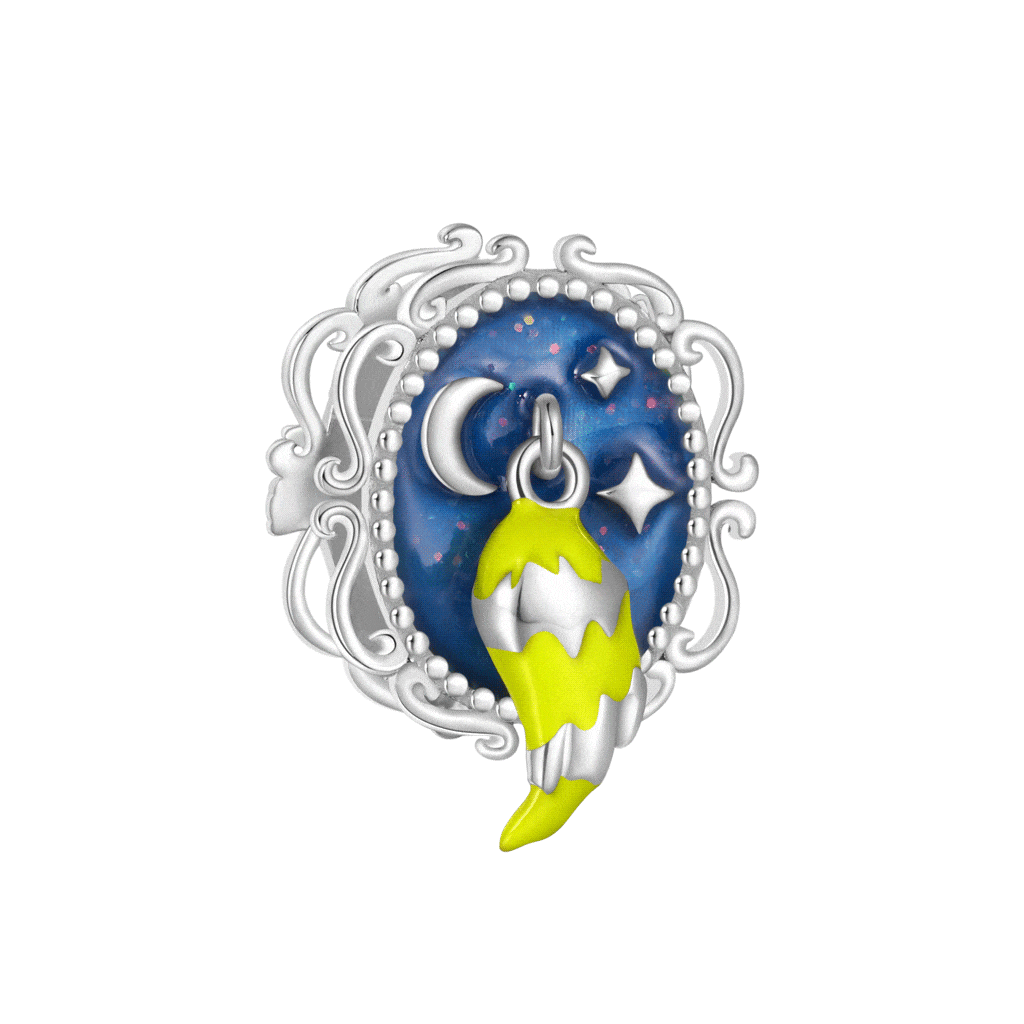 Cunning Cheshire Cat Glow-in-the-Dark Charm image number 1