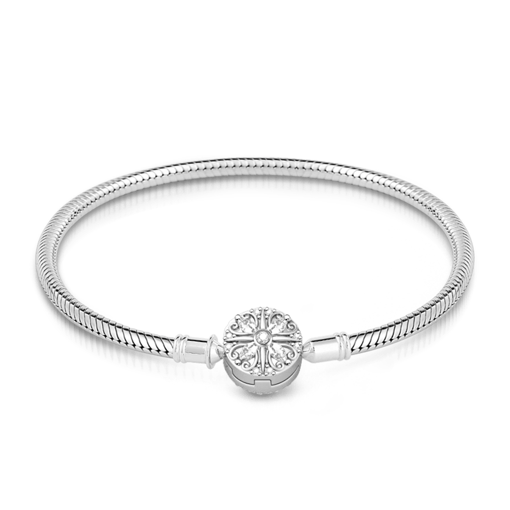 Four-leaf Clover Bracelet image number 0