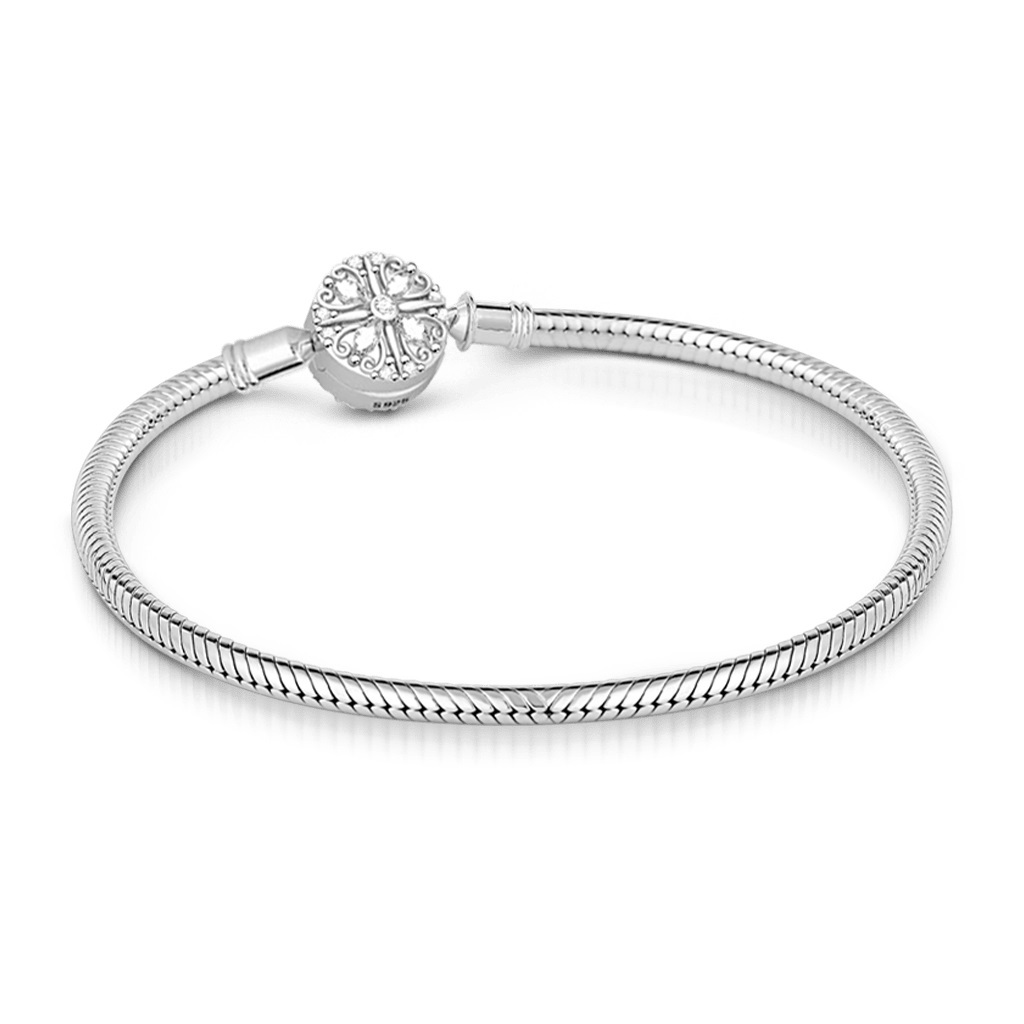 Four-leaf Clover Bracelet image number 1