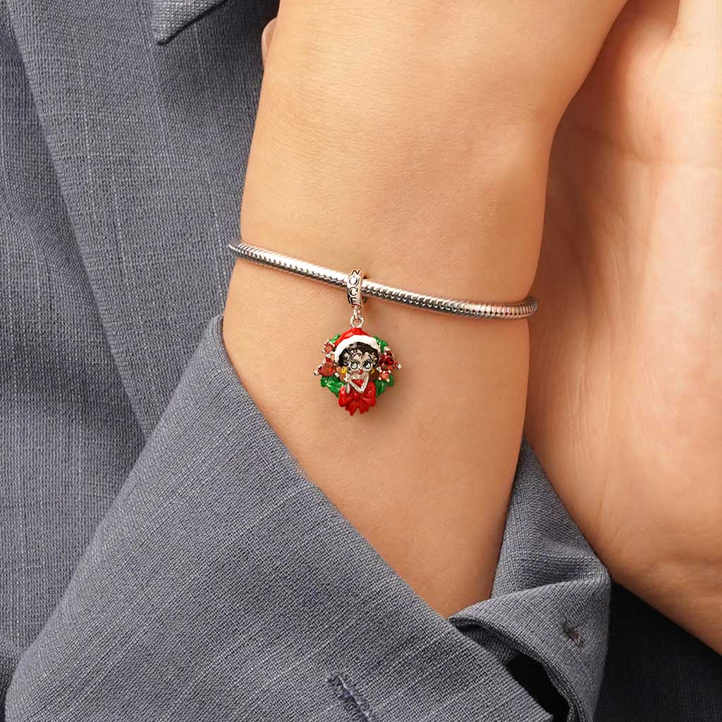 Betty Boop Christmas Wreath Pendant image number 5