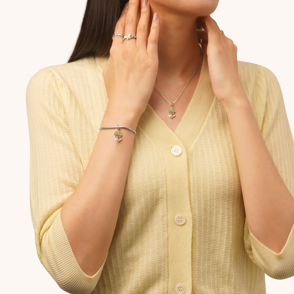 Primrose Pendant image number 3