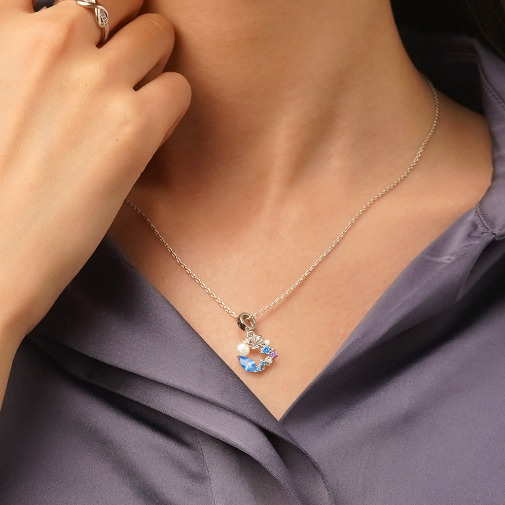 Shell Pearl Garland Pendant image number 3