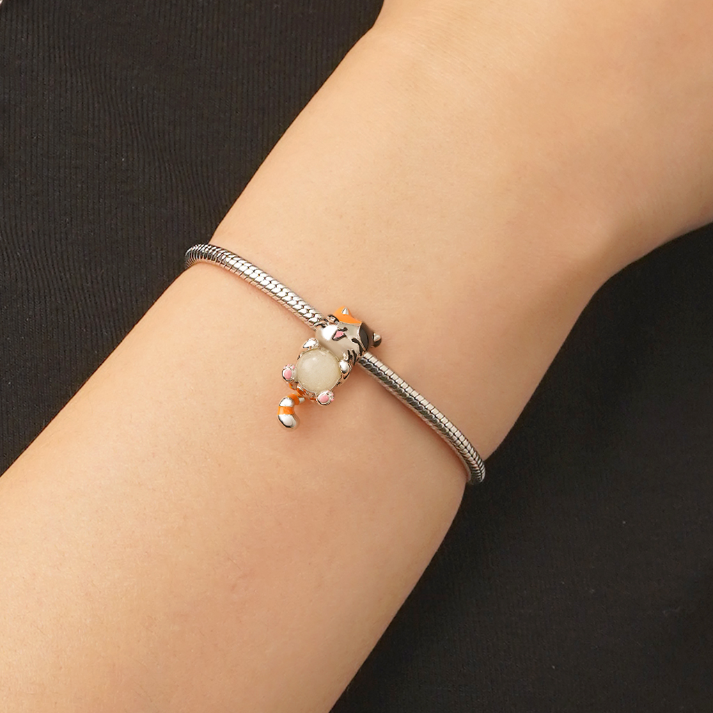 Cat Charm image number 5