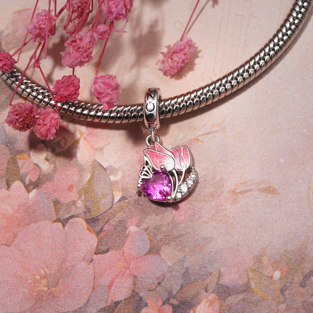 Tulips Engravable Heart Charm image number 3