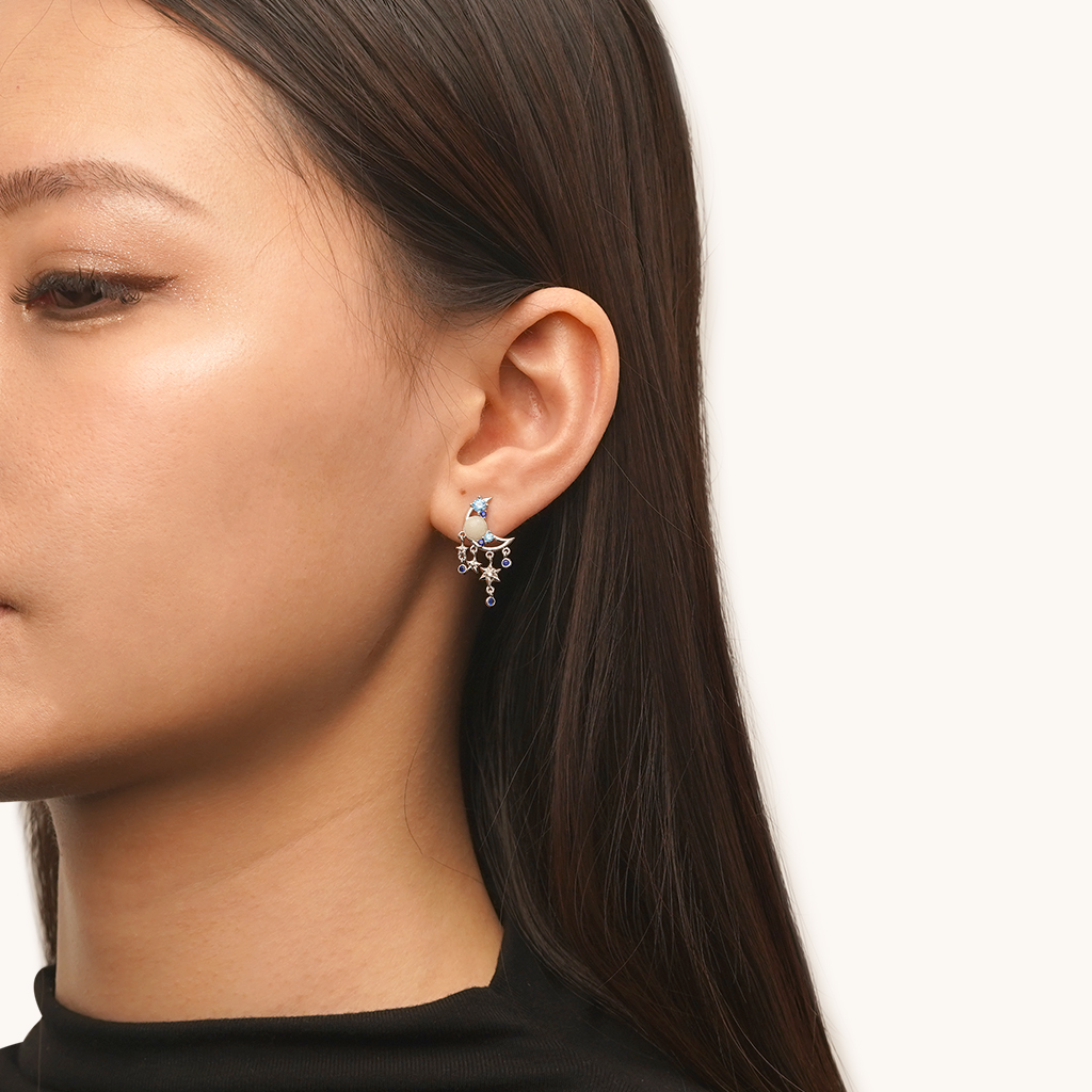 Sparkling Moon Stud Earrings image number 4