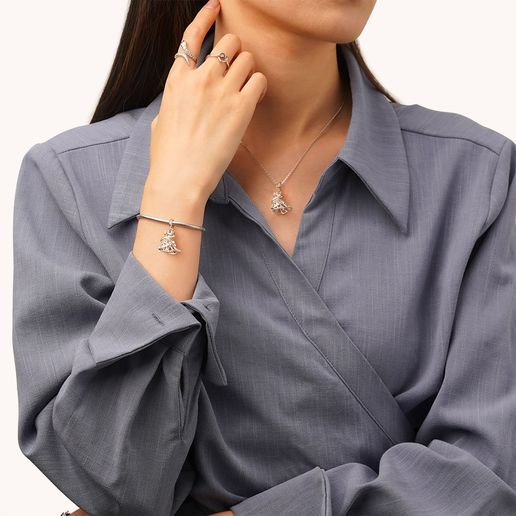 Wireless LED Glow Magic Fairy Dress Pendant image number 4