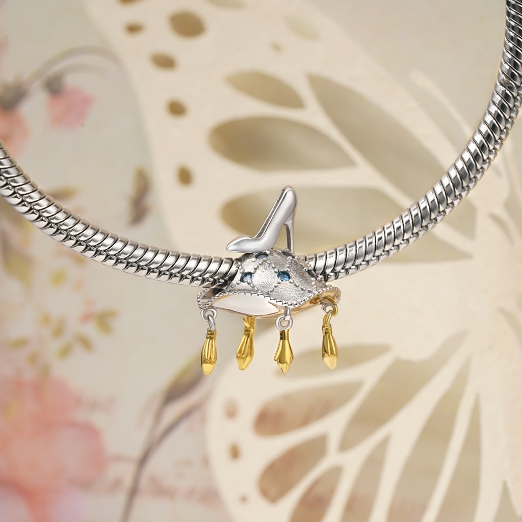 Upholstered Glass Slipper Charm image number 2