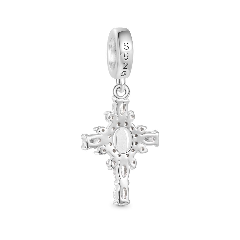 Virgin of the Cross Pendant image number 1