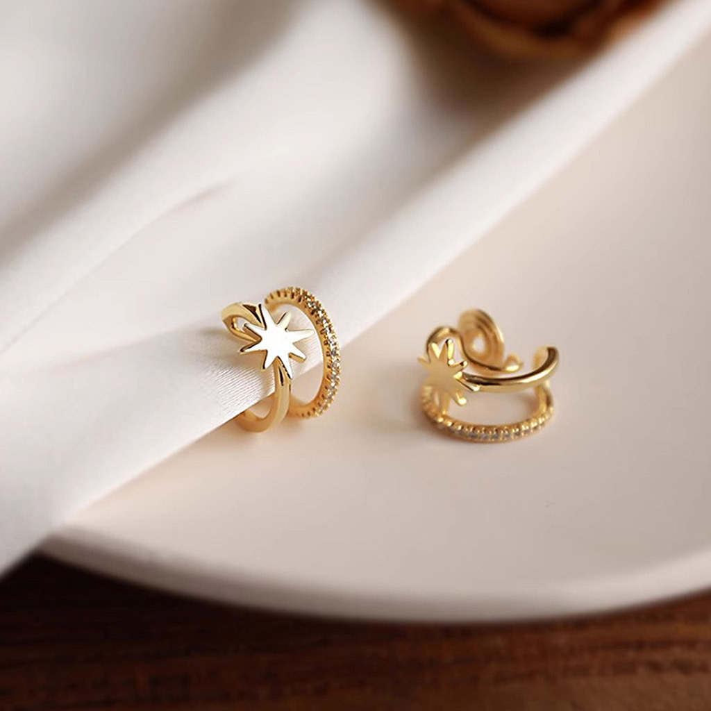 Mini Star Simple Ear Clips image number 1