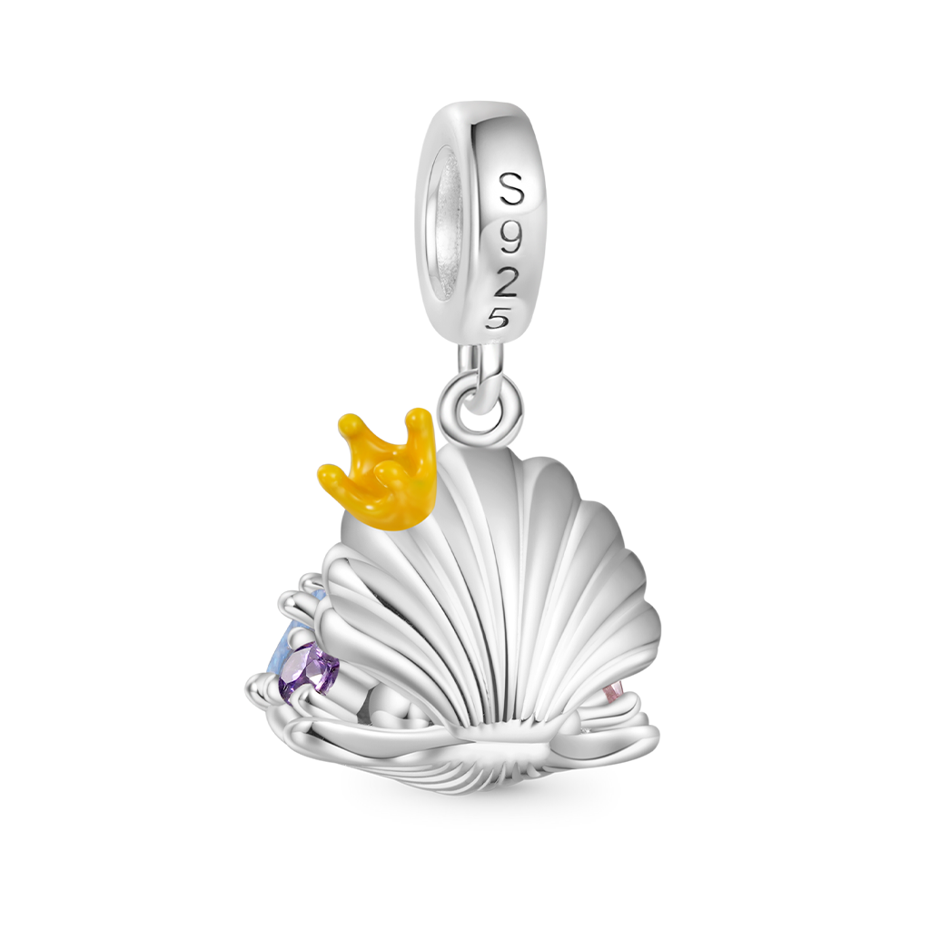 Undersea Treasure Shell Pendant image number 1