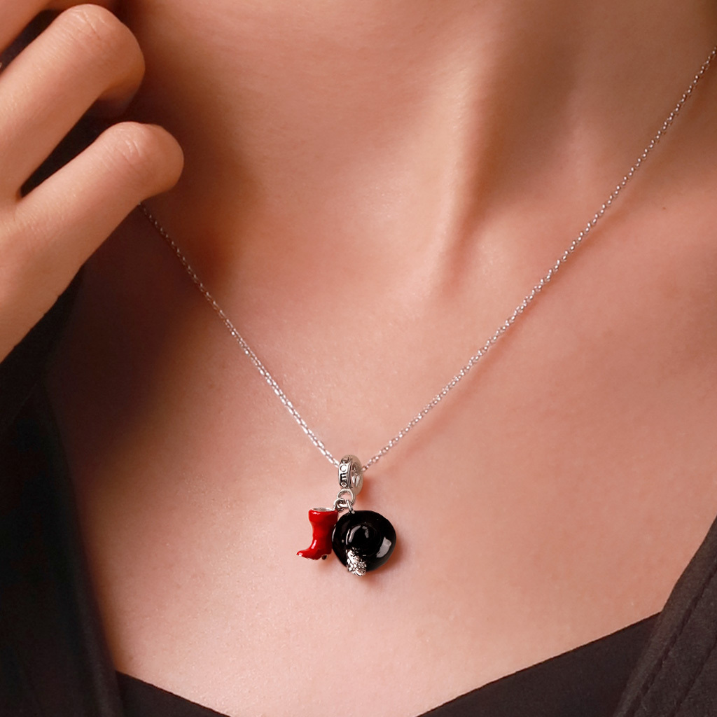 Red Boot & Hat Pendant image number 4