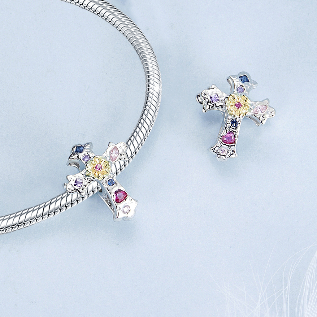 Vintage Cross Charm image number 1