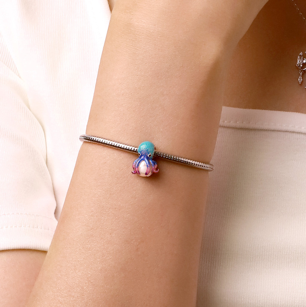 Octopus Pearl Charm image number 4