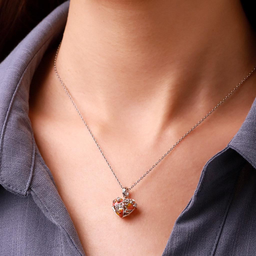 Heart Wireless LED Glow Mars Pendant image number 6