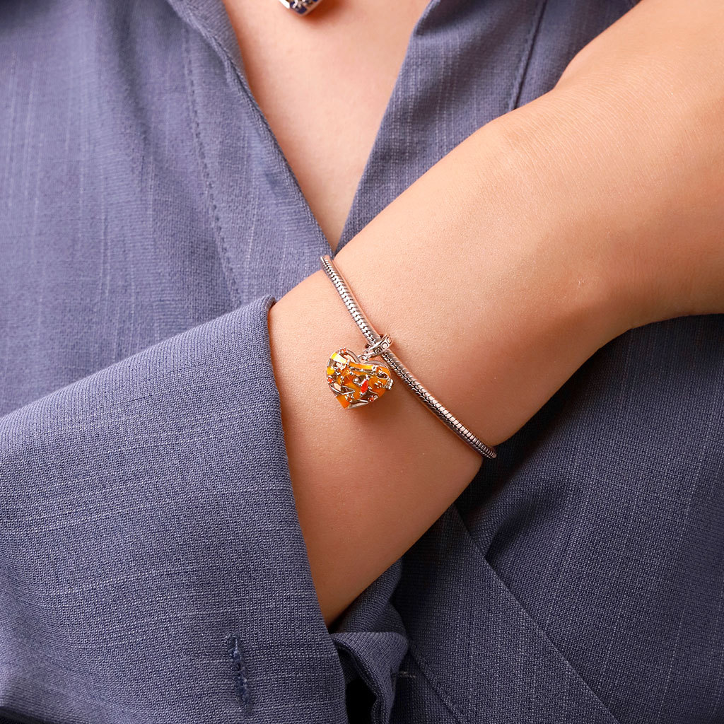 Heart Wireless LED Glow Venus Pendant image number 7