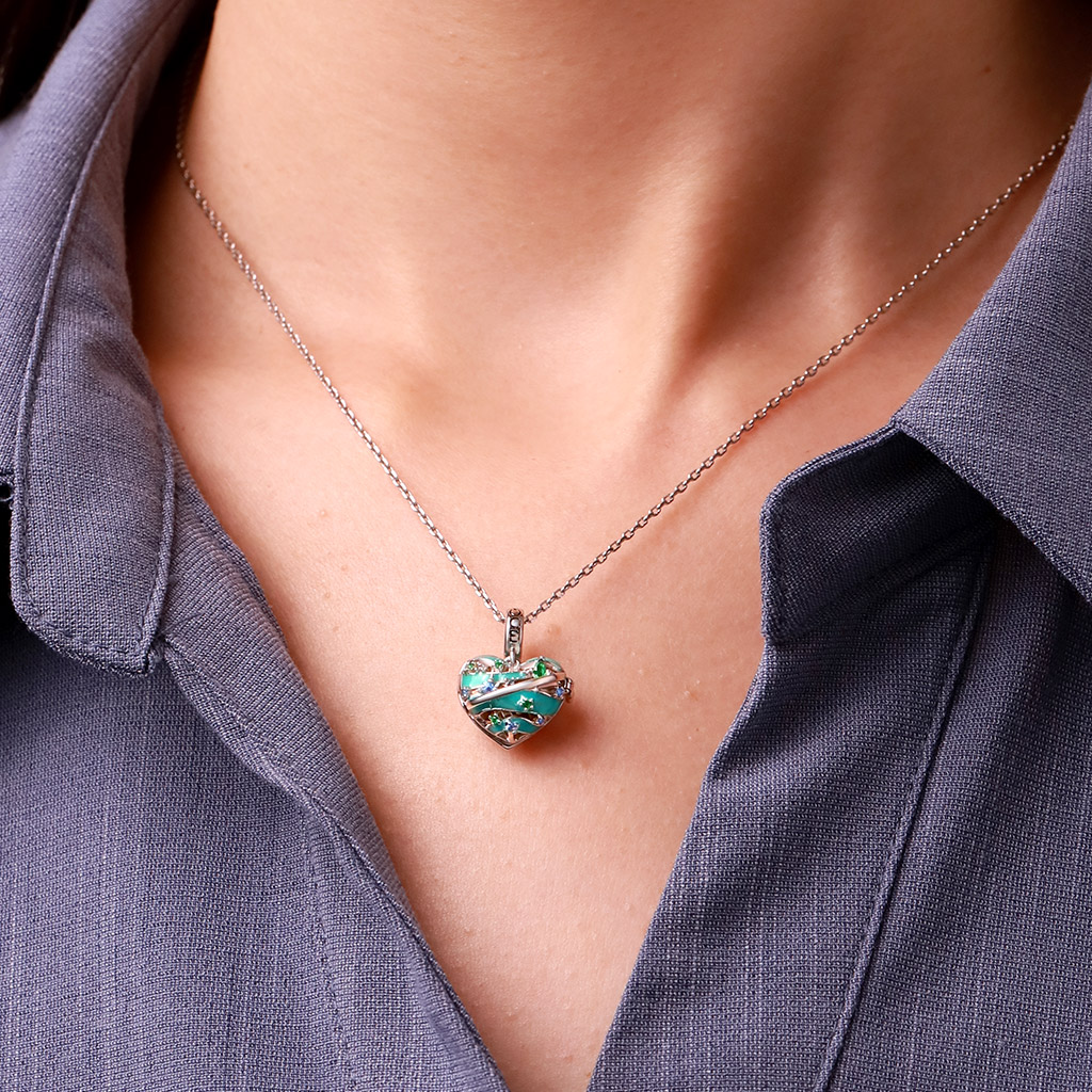 Heart Wireless LED Glow Uranus Pendant image number 6