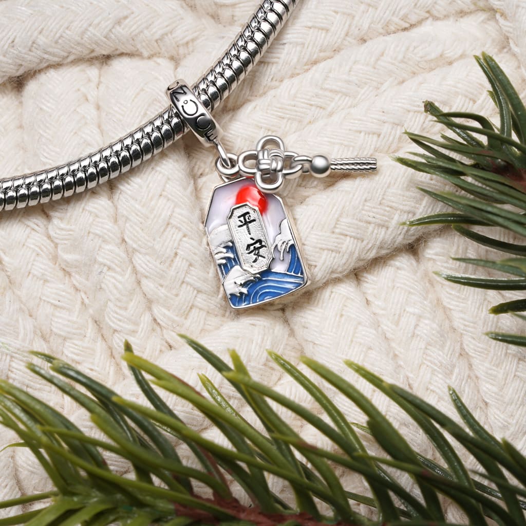 Lucky Amulet Ukiyo-e Pendant image number 2