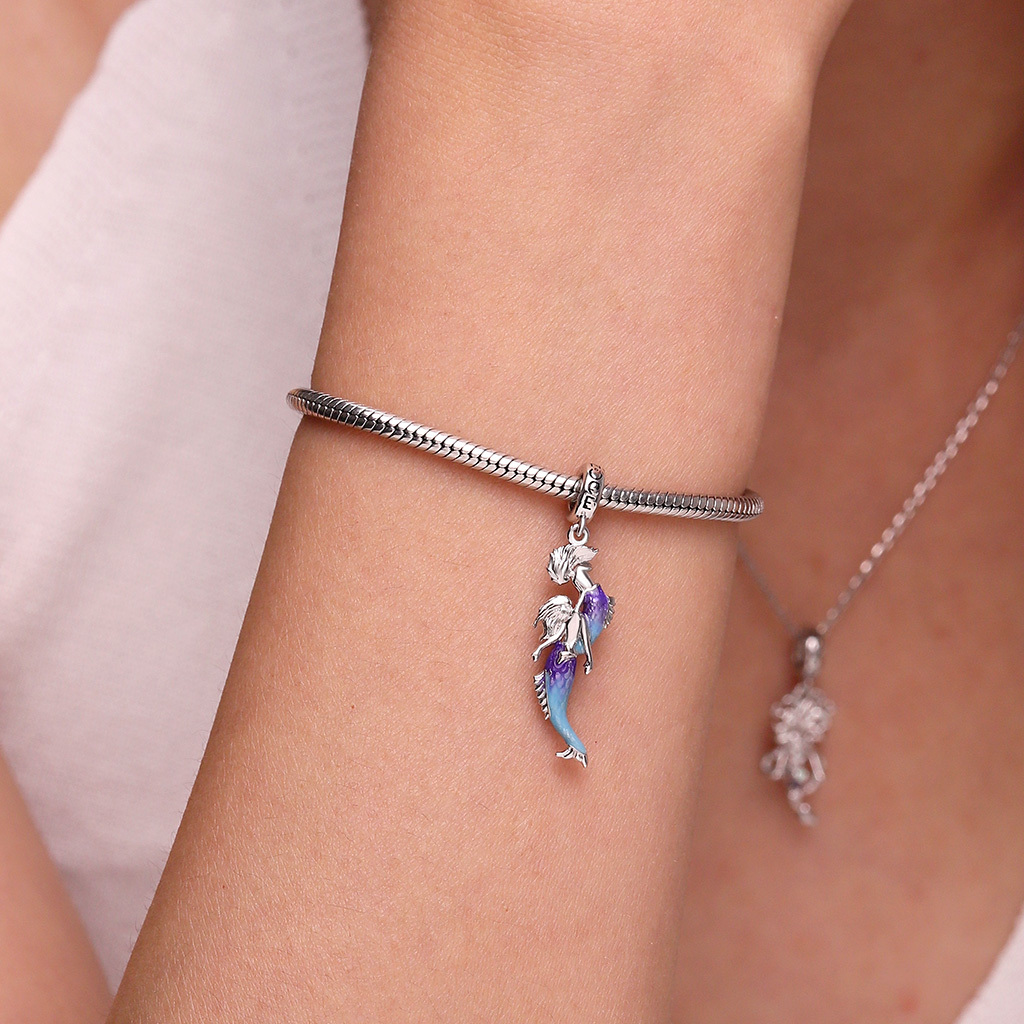 Little Mermaid Sisters Pendant image number 5