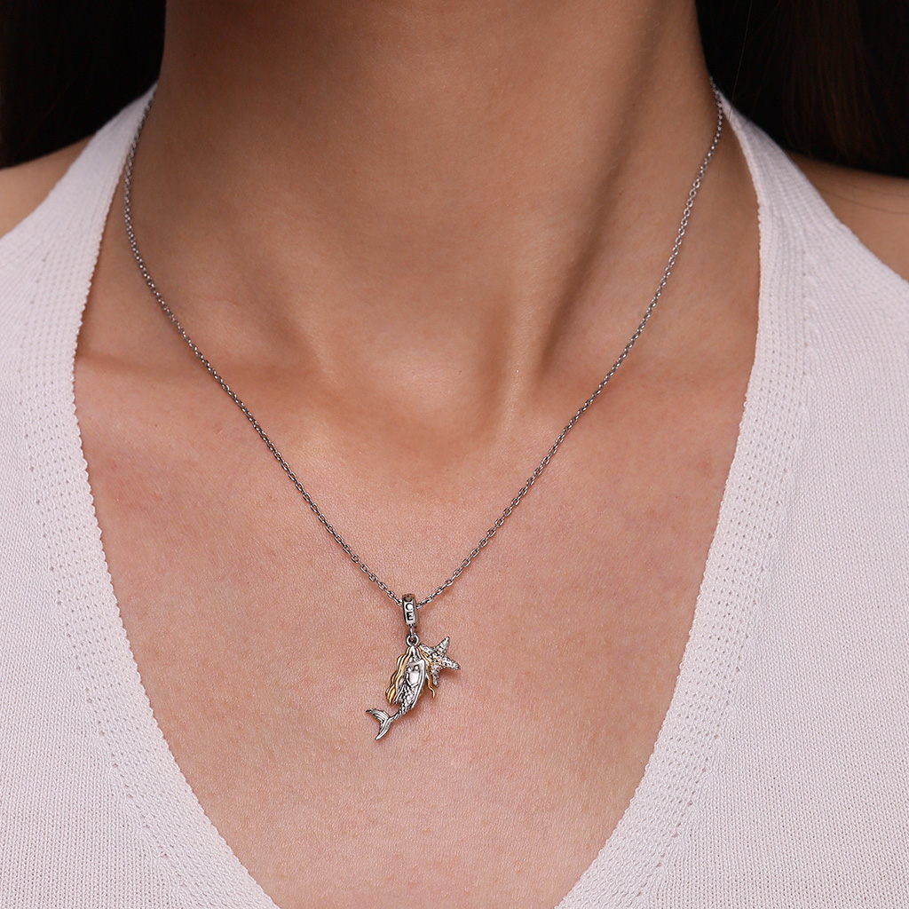 Little Mermaid Starfish Pendant image number 4