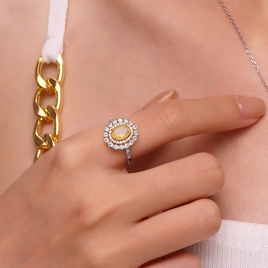 Oval-cut Citrine Ring image number 4