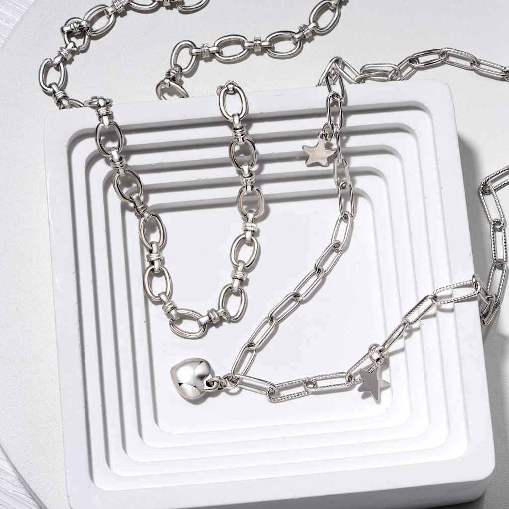 Little Star Heart Link Chain Necklace image number 2