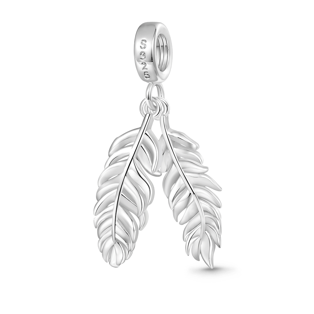 Silver Feather Pendant image number 1