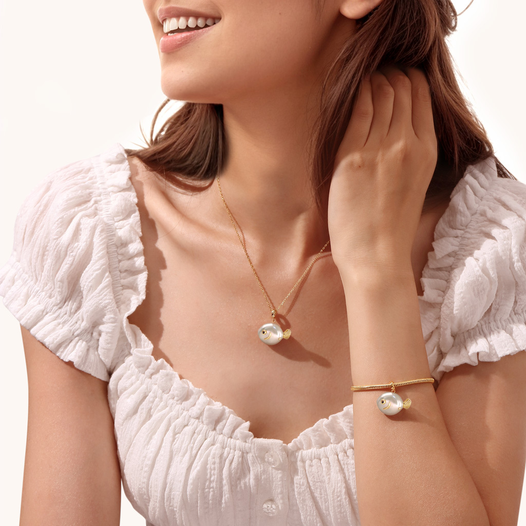 White Pearl Fish Pendant image number 2