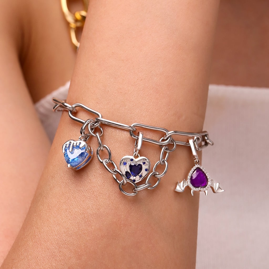 Heart Bat Clasp Clusters Charm image number 5