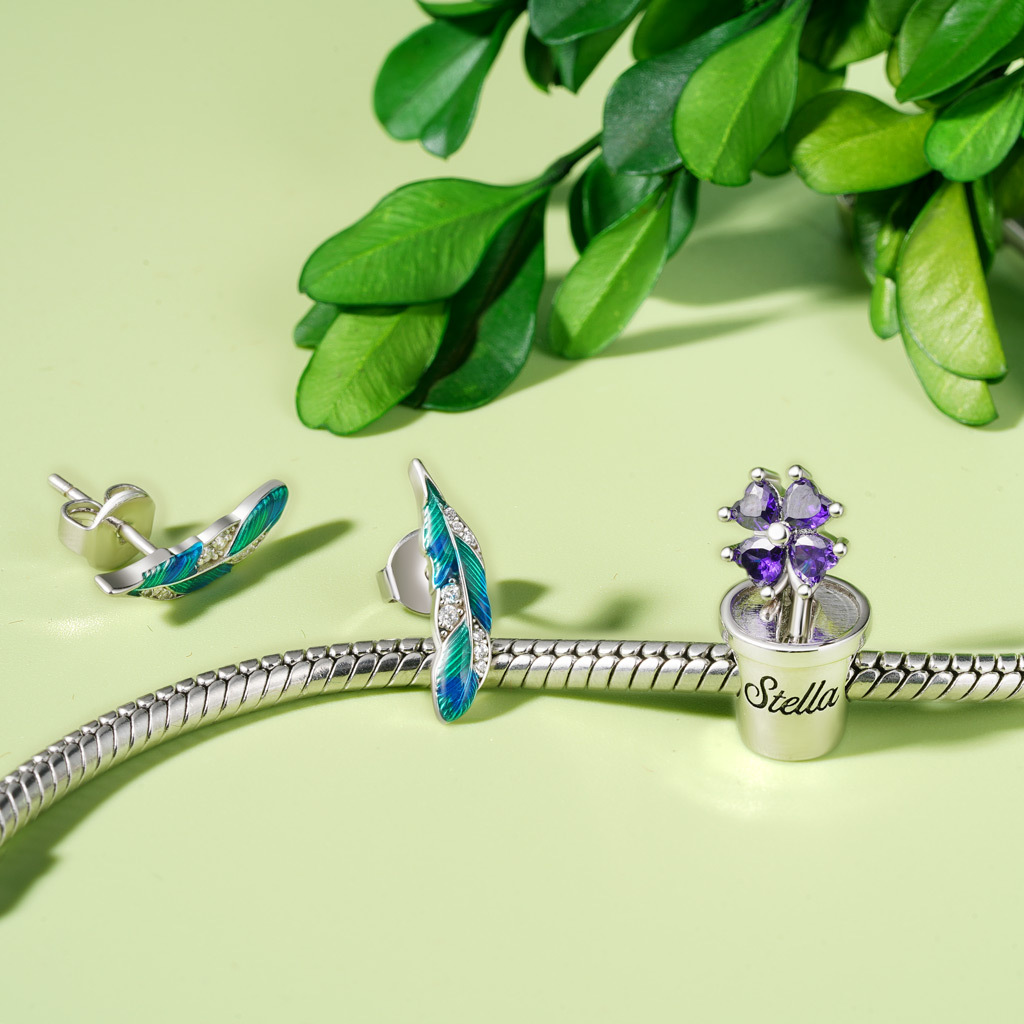 Potted Four-leaf Clover Charm image number 3