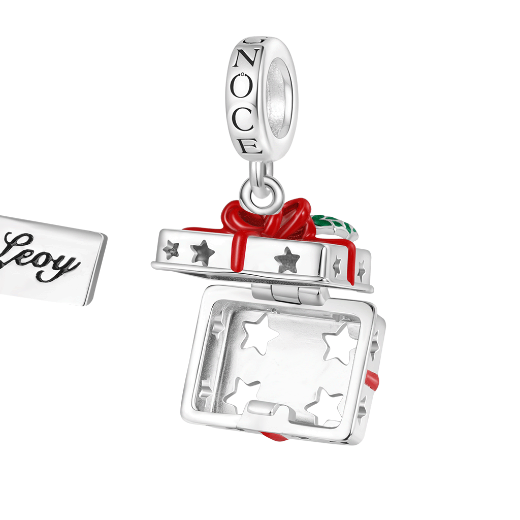 Gift Box Engravable Card Pendant image number 0