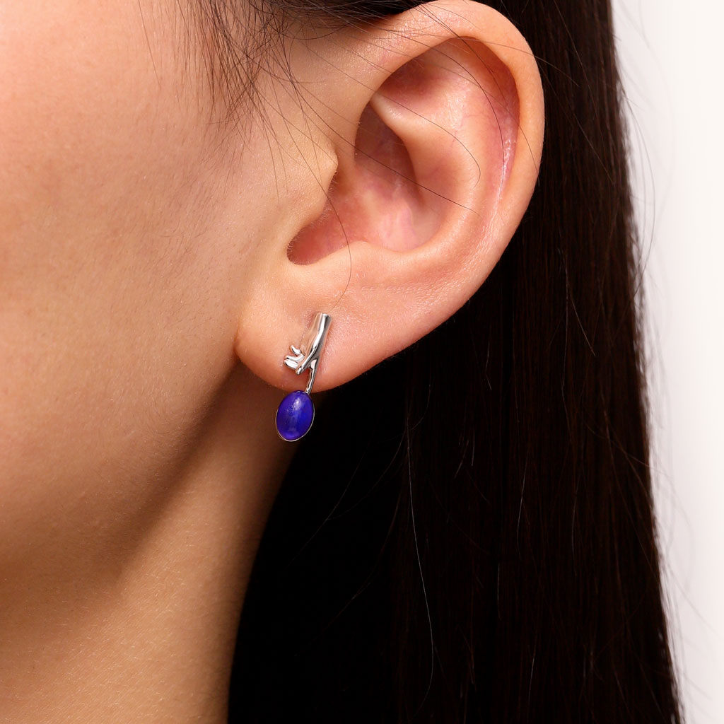 Hand of God Mood Stud Earrings image number 4