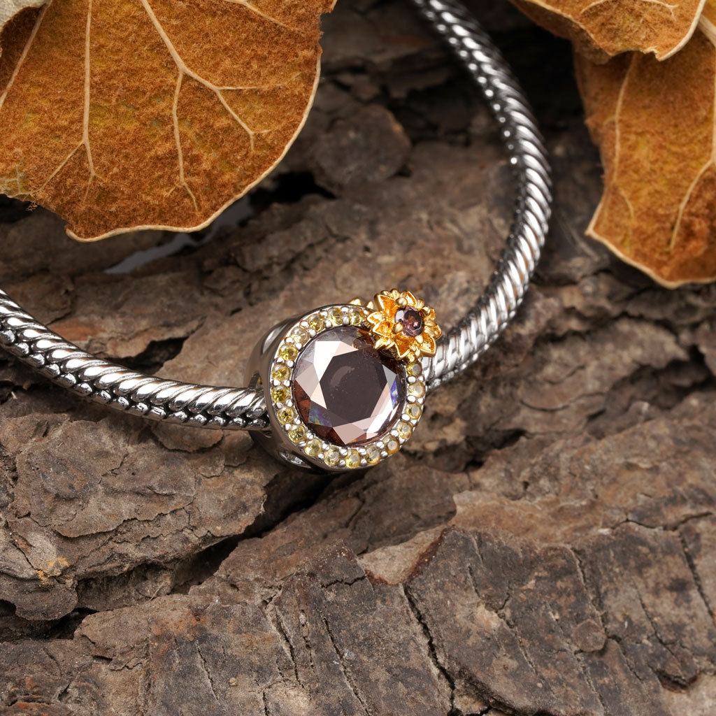 Sunflower Round-cut Charm image number 2